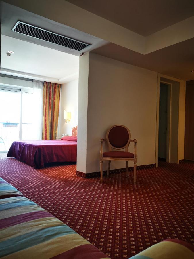Hotel Bristol 贝拉里亚-伊贾马里纳 外观 照片